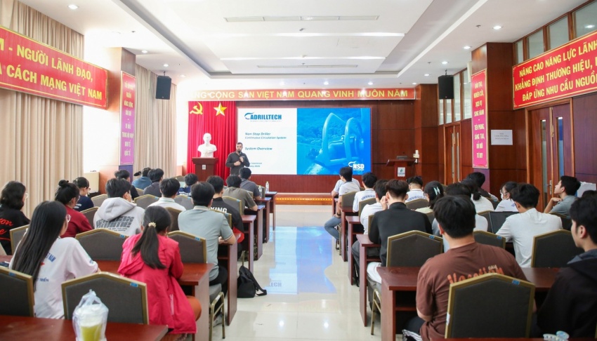 Sinh viên PVU cập nhật công nghệ khoan tuần hoàn liên tục - giải pháp cho giếng khoan phức tạp Sinh viên PVU cập nhật công nghệ khoan tuần hoàn liên tục - giải pháp cho giếng khoan phức tạp