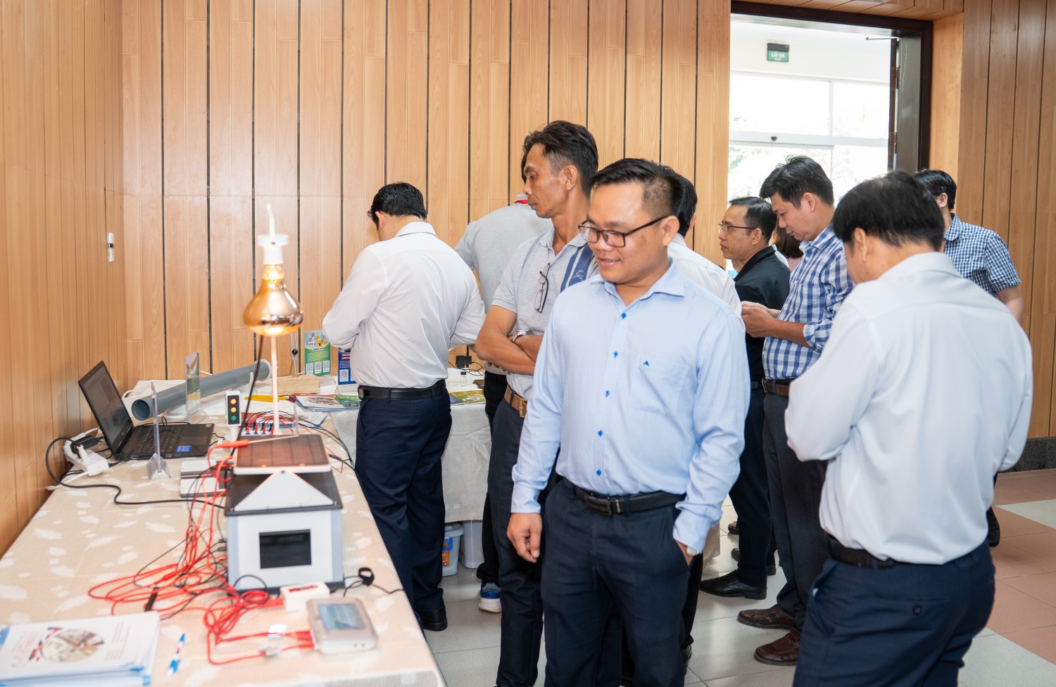 Hơn 190 giáo viên Đông Nam Bộ và ĐBSCL được trang bị kỹ năng triển khai giáo dục STEM