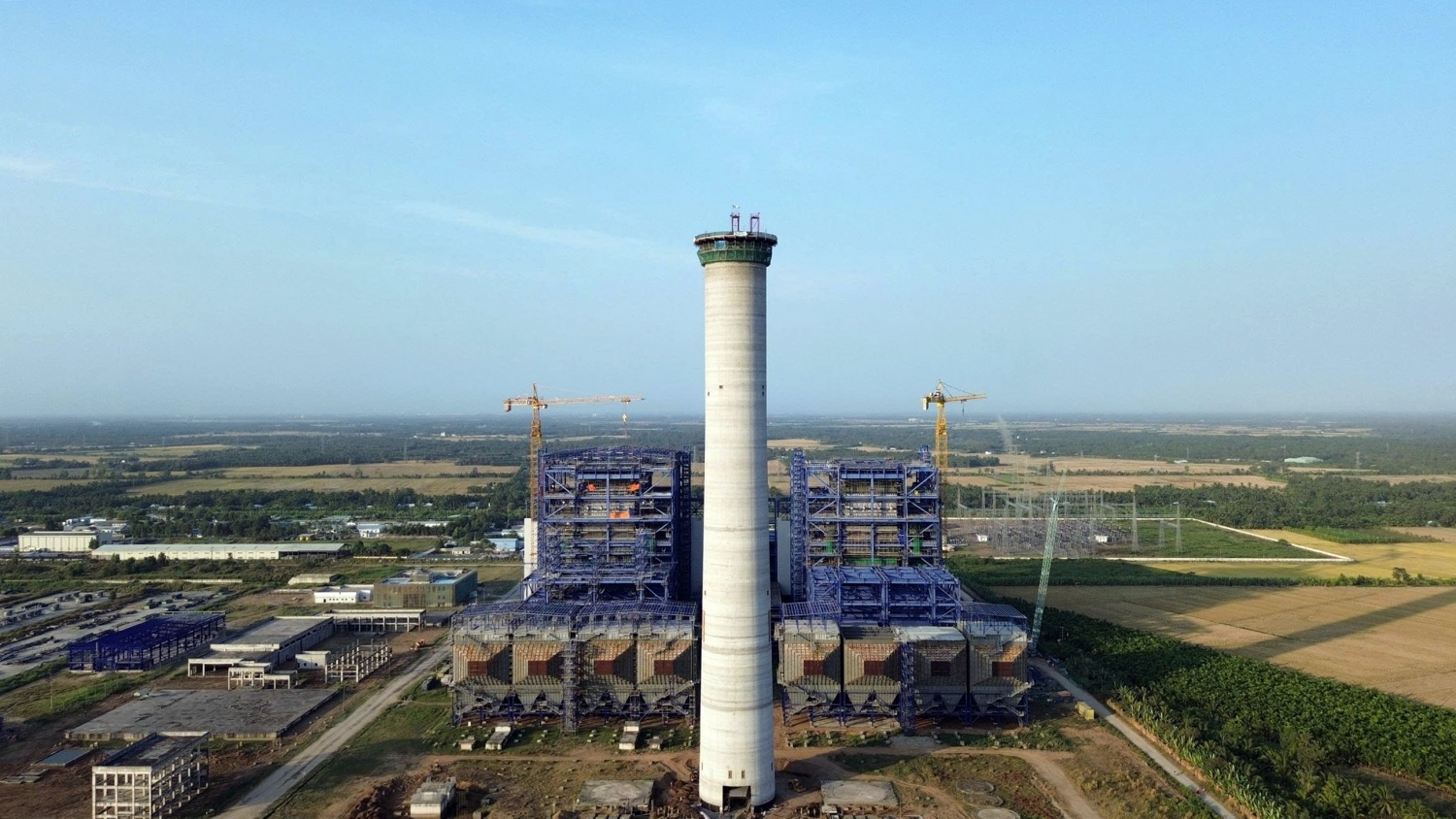 Hạng mục ống khói NMNĐ Long Phú 1 về đích sớm 9 ngày