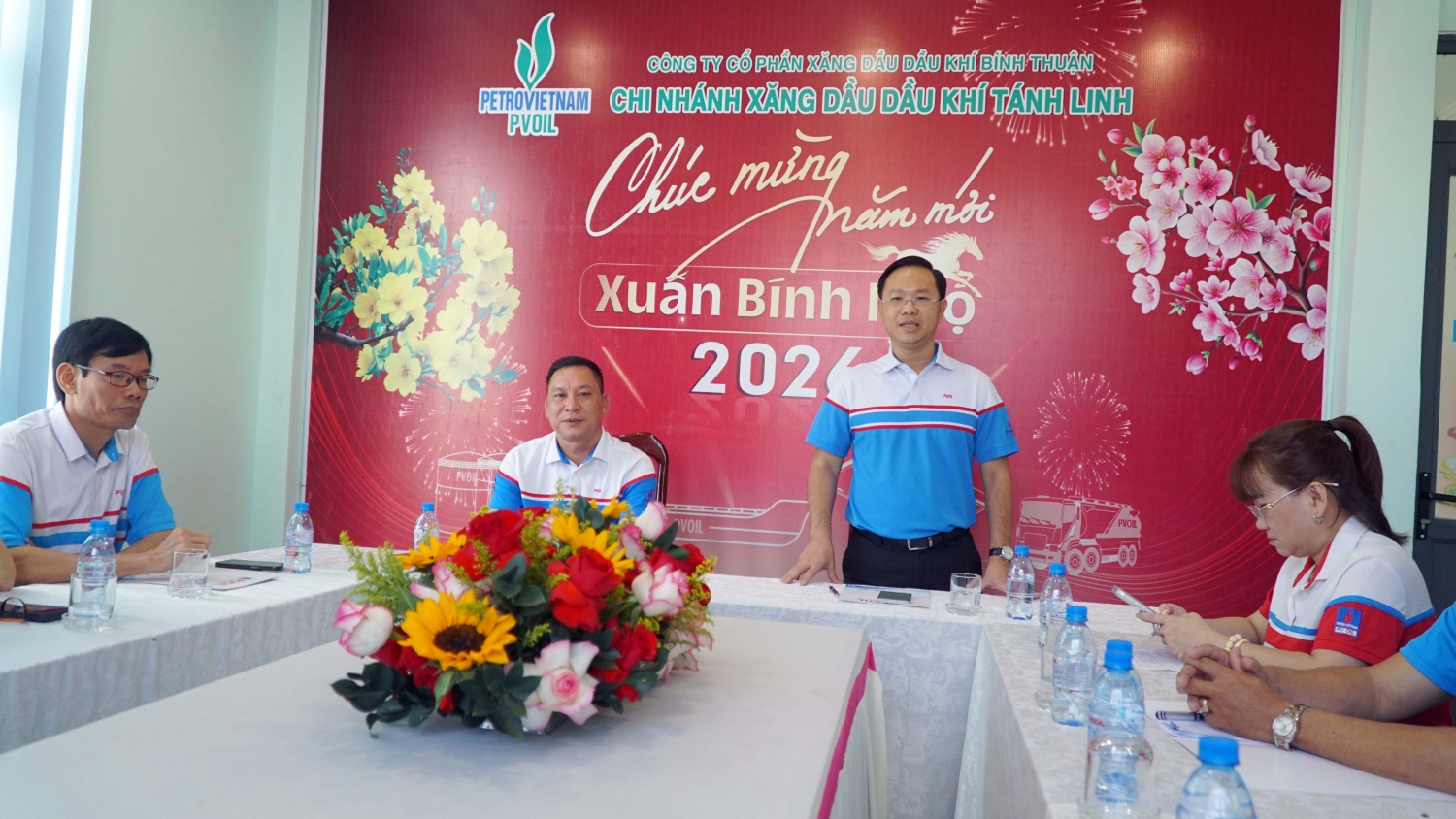 Công đoàn PVOIL thăm, tặng quà Tết cho người lao động PVOIL Phú Yên, PVOIL Bình Thuận Công đoàn PVOIL thăm, tặng quà Tết cho người lao động PVOIL Phú Yên, PVOIL Bình Thuận