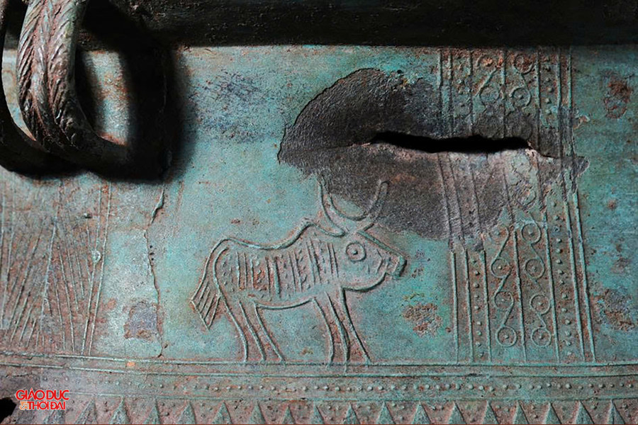 5 chiếc trống đồng Làng Vạc thể hiện đỉnh cao của kỹ thuật đúc đồng và nghệ thuật trang trí của văn hoá Đông Sơn và văn minh Việt cổ. bao-vat-quoc-gia-3.jpg