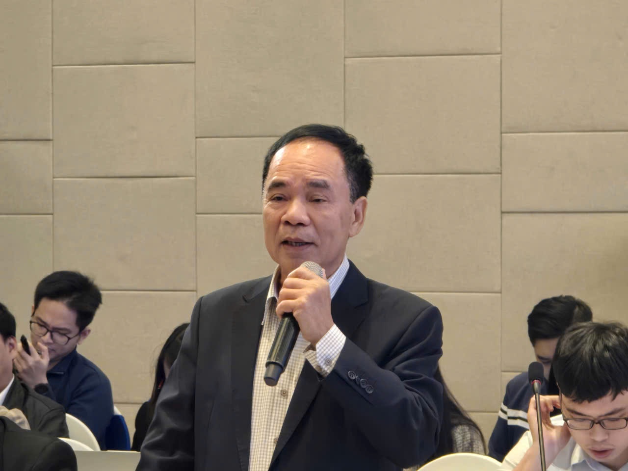 Chính sách linh hoạt - “Lá chắn” cho an ninh năng lượng