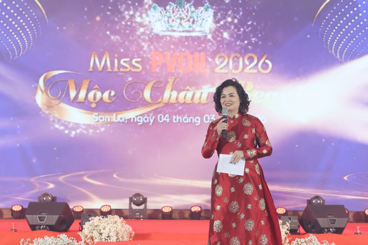 Bà Lê Thị Thu Hương – Phó Tổng Giám đốc PVOIL chia sẻ tại chương trình