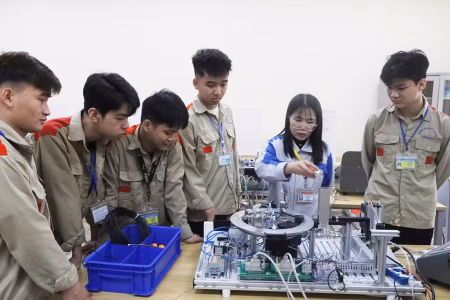 Trường Cao đẳng Kinh tế - Kỹ thuật tuyển 1.100 chỉ tiêu cho 21 ngành đào tạo. truong-cao-dang-kinh-te-ky-thuat-dai-hoc-thai-nguyen.jpg