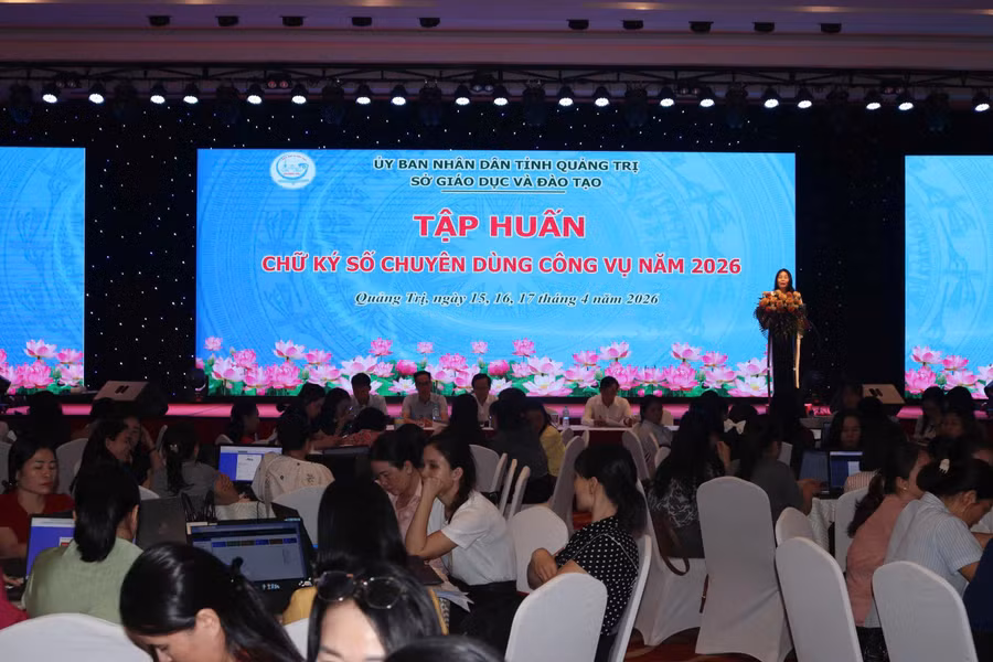 Sở GD&ĐT tỉnh Quảng Trị tổ chức lớp tập huấn chữ ký số chuyên dùng công vụ năm 2026 cho đại diện các trường mầm non.