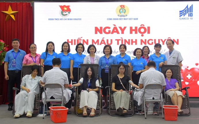 Người lao động Dệt may Việt Nam hiến máu tình nguyện