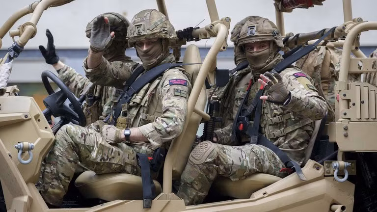 Lính biệt kích Thủy quân lục chiến Hoàng gia Anh.