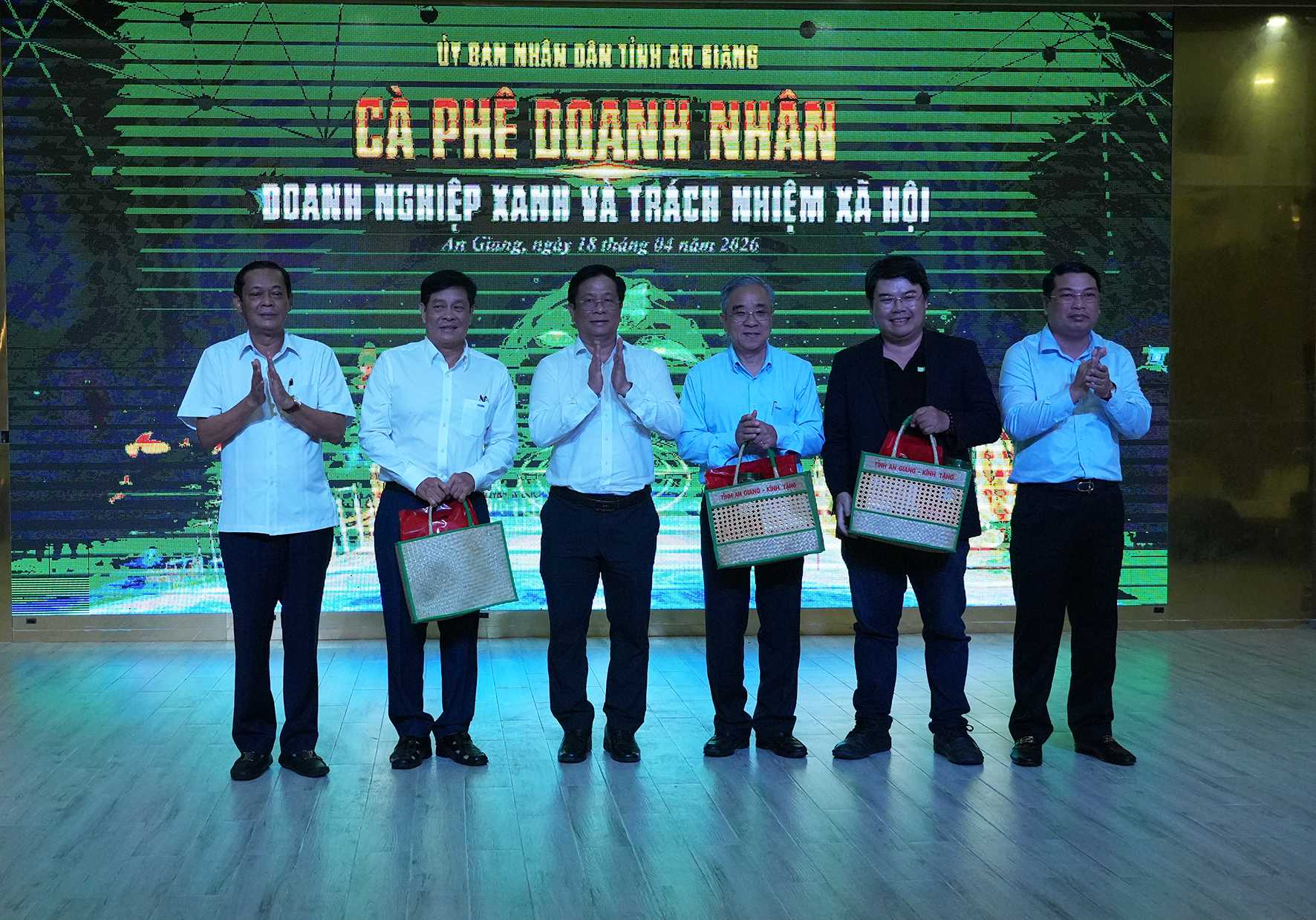 An Giang: Hướng đến phát triển doanh nghiệp xanh và trách nhiệm xã hội - Ảnh 6