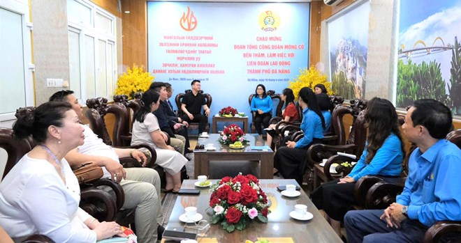 Công đoàn Đà Nẵng làm việc với đoàn công tác cấp cao Tổng Công đoàn Mông Cổ