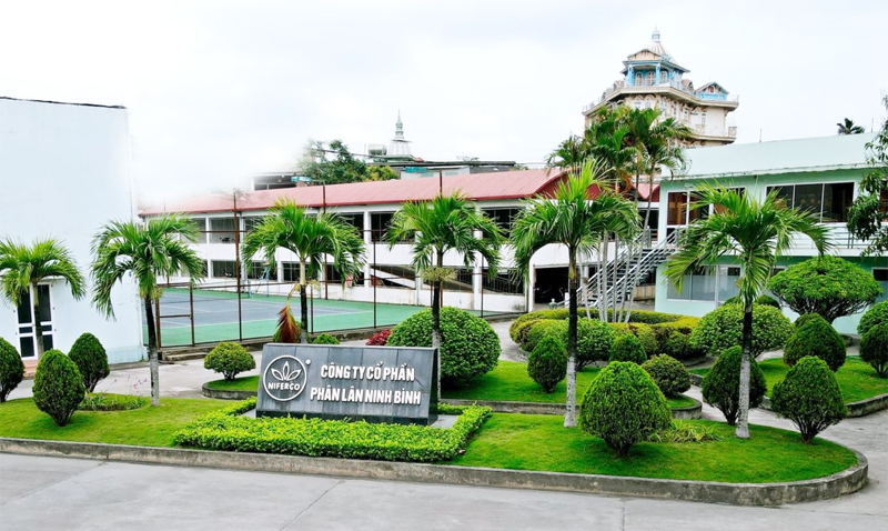 Quang cảnh công ty xanh - sạch - đẹp.