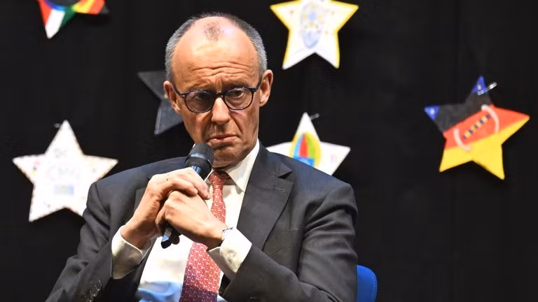 Thủ tướng Đức Friedrich Merz phát biểu tại một sự kiện ở Carolus-Magnus-Gymnasium, Marsberg, ngày 27/4/2026.