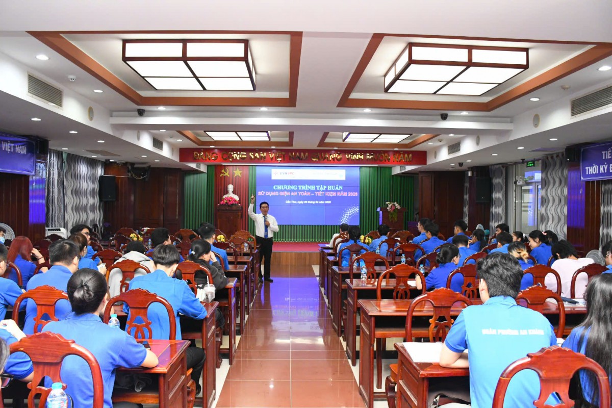 EVNSPC sơ kết công tác đầu tư xây dựng 4 tháng đầu năm và giao ban tháng 5/2026