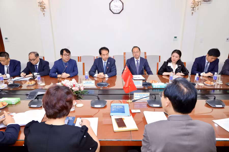 Đoàn công tác Đại học Bắc Kinh tại buổi làm việc tại Bộ GD&ĐT. dh-bac-kinh4.jpg