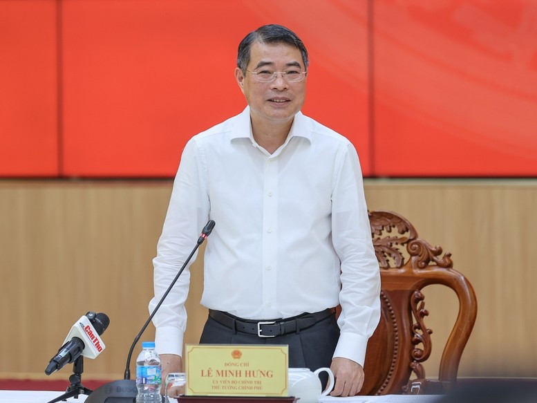 Thủ tướng nhấn mạnh, Cần Thơ cần quán triệt tinh thần chỉ đạo của Trung ương, Bộ Chính trị để đổi mới tư duy, cách làm, tập trung kiến tạo phát triển - Ảnh: VGP Thủ tướng nhấn mạnh, Cần Thơ cần quán triệt tinh thần chỉ đạo của Trung ương, Bộ Chính trị để đổi mới tư duy, cách làm, tập trung kiến tạo phát triển - Ảnh: VGP