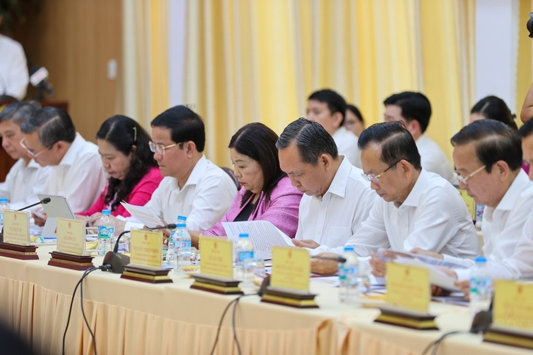 Các đại biểu dự cuộc làm việc - Ảnh: VGP Các đại biểu dự cuộc làm việc - Ảnh: VGP