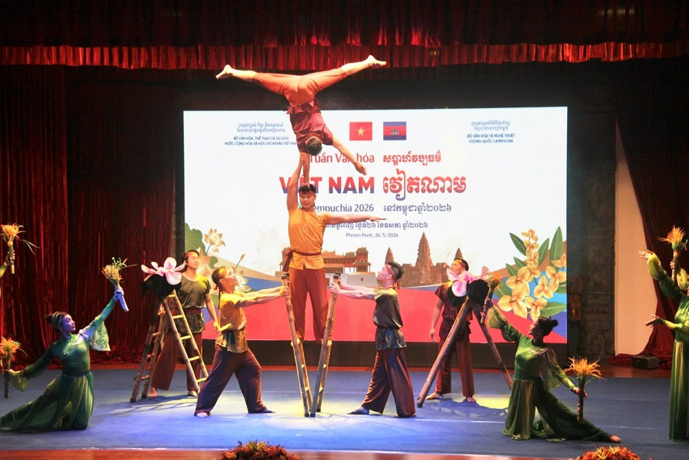 Các tiết mục biểu diễn tại lễ Khai mạc Tuần Văn hóa Việt Nam tại Campuchia năm 2026. Ảnh: Đình Toán/Văn Hoá. camphuchia1.jpg