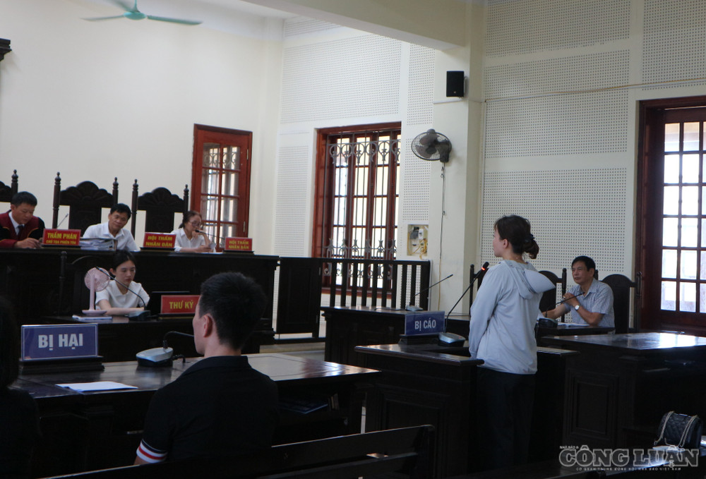 Toàn cảnh phiên xét xử vụ lừa đảo chiếm đoạt tài sản (Kim Long) clo_br_h1.jpg