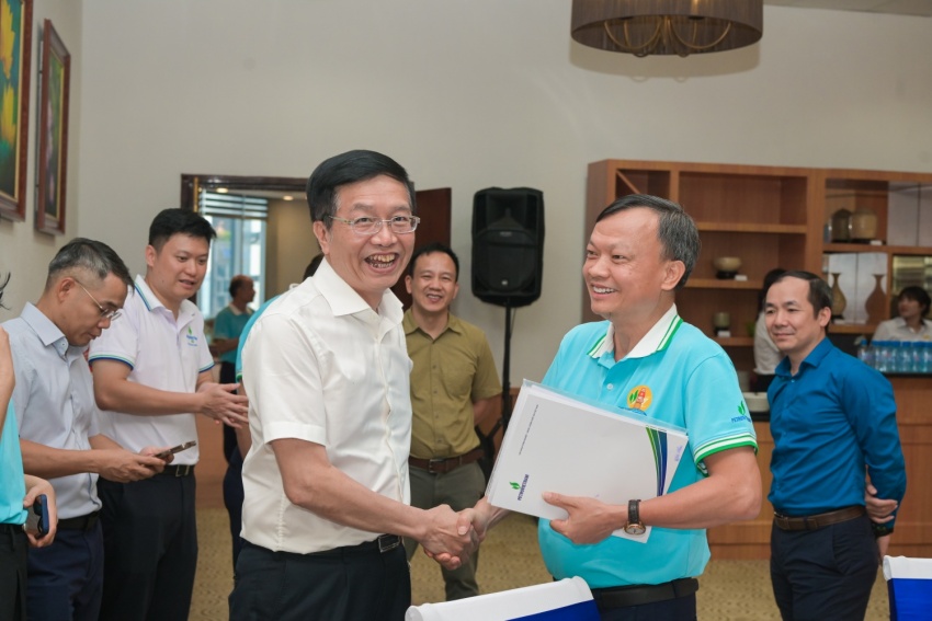 [Chùm ảnh] CLB Dầu khí Trường Sa kỷ niệm 5 năm thành lập, tiếp nối hành trình bảo vệ chủ quyền Tổ quốc