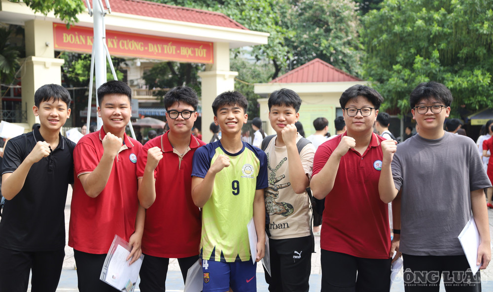 Học sinh Trường THCS Nghĩa Tân tự tin bước vào kỳ thi. clo_br_img-2176-1250.jpg