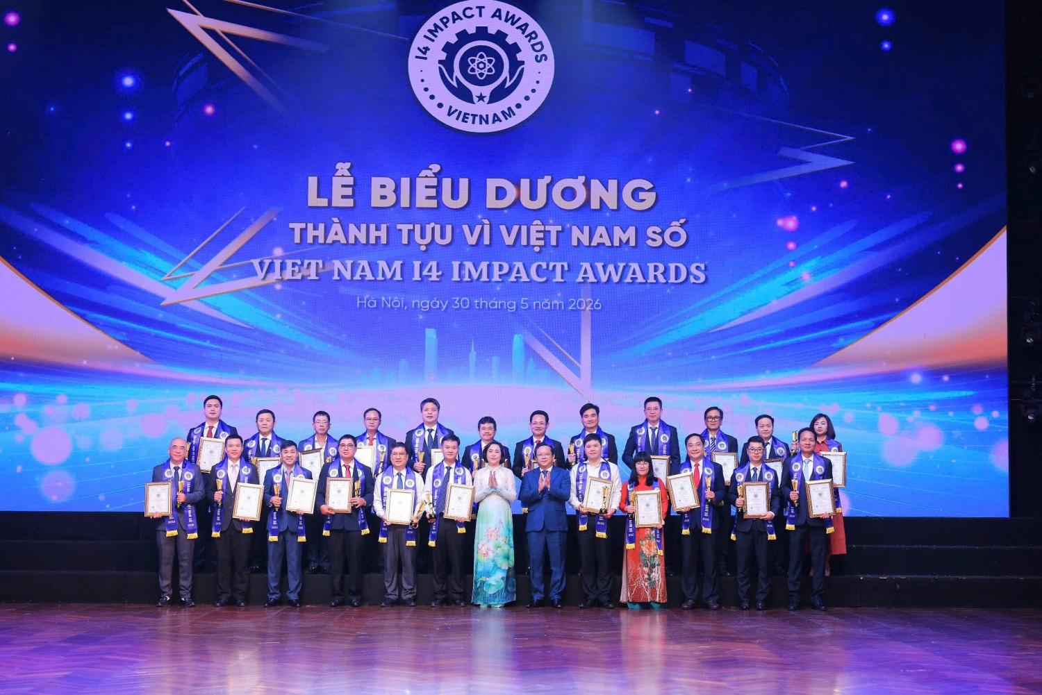 BSR được vinh danh tại Vietnam I4 Impact Awards 2026, khẳng định vị thế tiên phong chuyển đổi số BSR được vinh danh tại Vietnam I4 Impact Awards 2026, khẳng định vị thế tiên phong chuyển đổi số