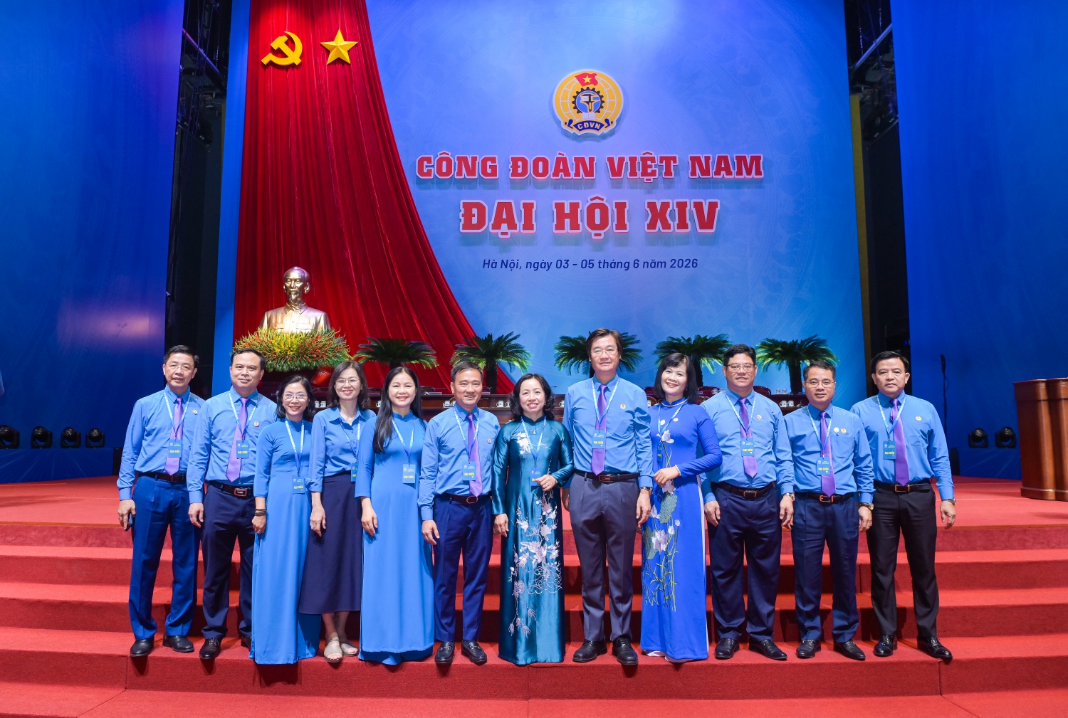 Đoàn đại biểu Công đoàn Petrovietnam dự Đại hội XIV Công đoàn Việt Nam Phiên thứ nhất
