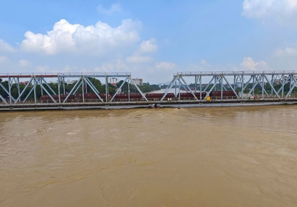 Bắc Ninh triển khai đồng bộ các giải pháp phòng, chống dịch bệnh trong tình huống thiên tai, bão lũ. Ảnh: bacninh.gov.vn bn.jpg
