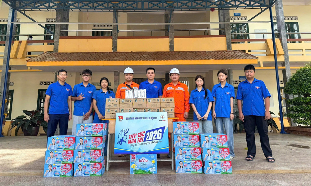 Các điện lực đồng hành “Tiếp sức mùa thi” cùng thí sinh trong Kỳ thi tốt nghiệp THPT năm 2026. z7916489029863-24ecd35532303e94a70a200616bcbefe.jpg