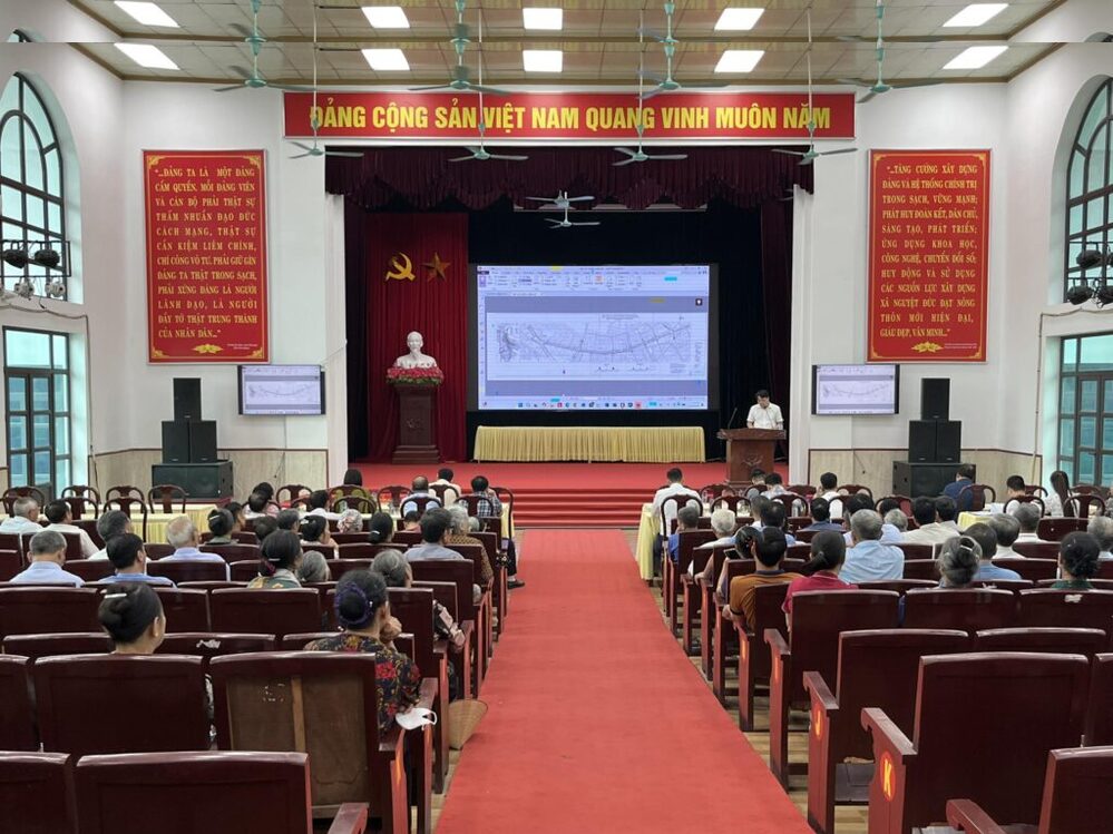 Ngày 15.4.2026, UBND xã Nguyệt Đức đã tổ chức hội nghị công khai quy hoạch và kế hoạch giải phóng mặt bằng với các hộ gia đình, cá nhân có đất thu hồi để thực hiện dự án này. Ảnh: UBND xã Nguyệt Đức