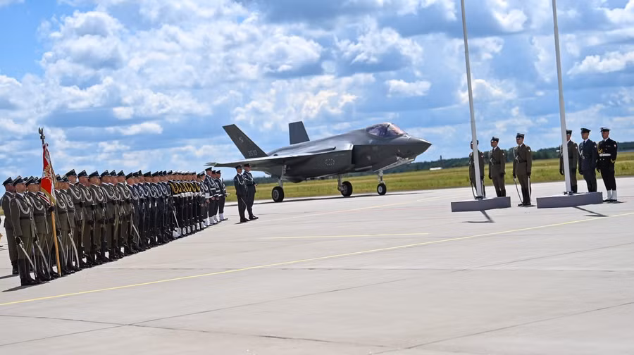 Máy bay chiến đấu F-35 của Không quân Ba Lan. f-35-polshha-2.jpg