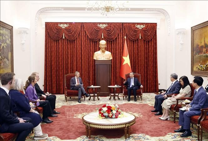 Tổng Bí thư, Chủ tịch nước Tô Lâm tiếp Đại sứ Đan Mạch Nicolai Prytz đến chào từ biệt, kết thúc nhiệm kỳ công tác tại Việt Nam. Ảnh: Thống Nhất/TTXVN
