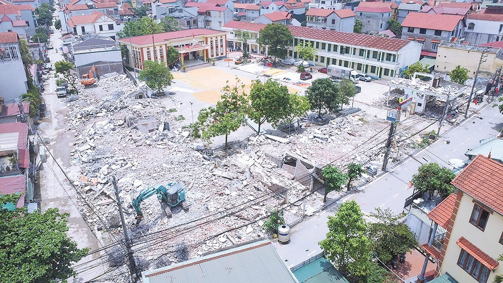 Toàn cảnh khu vực được giải phóng mặt bằng tại khu vực nhà văn hóa thôn Mạch Lũng. nen1-8016.jpg