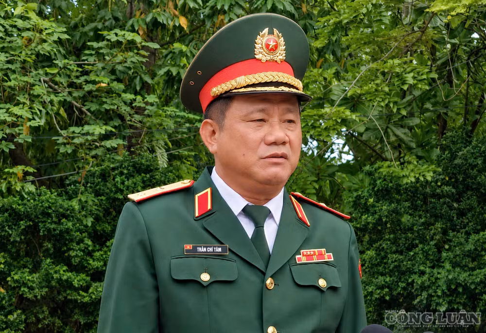 Thiếu tướng Trần Chí Tâm, Phó Chính ủy Quân khu 7, Trưởng Ban Chỉ đạo 515 Quân khu 7 clo_br_tct.jpg