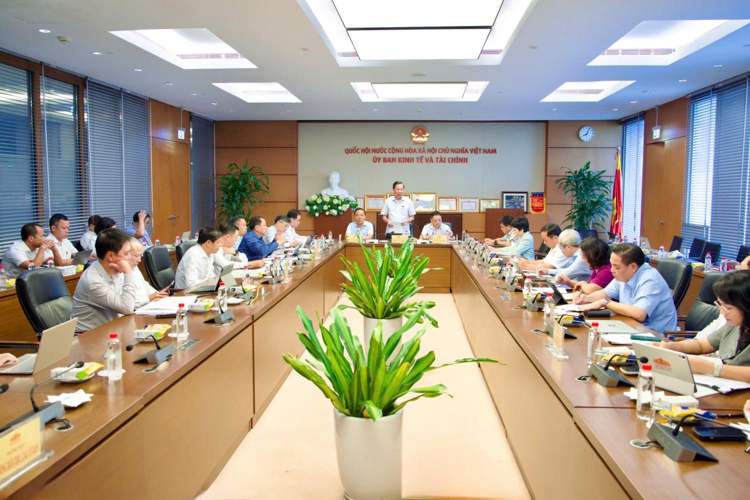 Petrovietnam kiến nghị tách bạch nhiệm vụ chính trị và kinh doanh trong Luật Dầu khí
