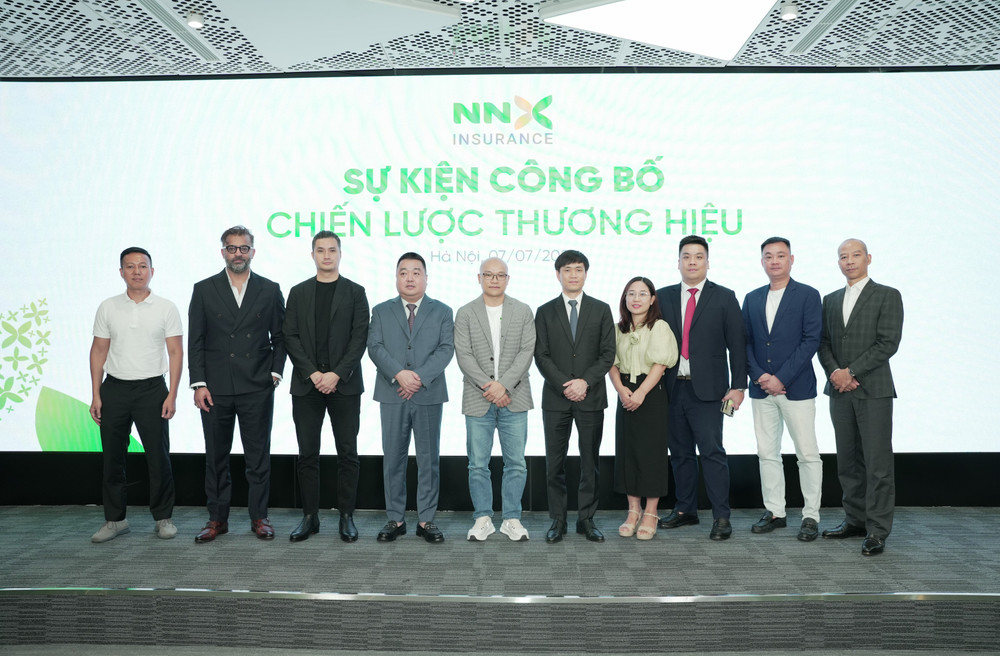 Đại diện lãnh đạo các bên tại buổi công bố thương hiệu dai-dien-lanh-dao-cac-ben-tai-buoi-cong-bo-thuong-hieu.jpg