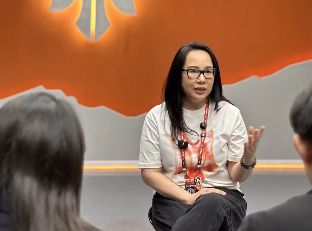 Bà Ngô Thị Vân Hạnh - Tổng giám chế “Anh trai vượt ngàn chông gai” đã gửi lời xin lỗi đến các nghệ sĩ và khán giả sau tranh cãi. Ảnh: BTC anh-man-hinh-2026-07-08-luc-085836.png