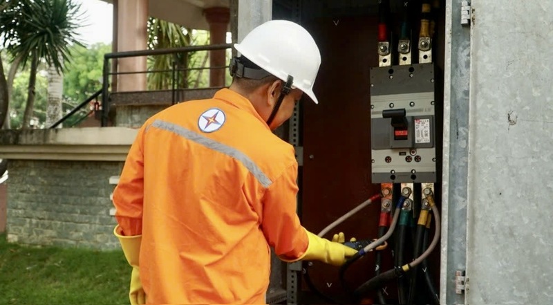 Vĩnh Long đang từng bước hoàn thiện hạ tầng điện lực, bảo đảm vận hành an toàn, liên tục và tạo nền tảng cho mục tiêu tăng trưởng bền vững. Ảnh: Thảo Tiên.