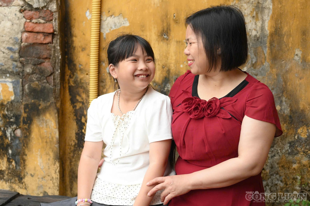 Gia đình sinh hai con một bề là gái có thể được miễn, giảm học phí, hỗ trợ bảo hiểm y tế, sữa học đường cùng nhiều ưu đãi khác, nhằm kéo giảm tình trạng mất cân bằng giới khi sinh. clo_br_1777548418853-1851540410430157886-3620409851723600049-ab6b430f1700742f9b1a66040bc1c783-2307.jpg