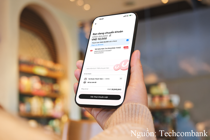 Thông qua Techcombank OneU và hệ sinh thái tài chính toàn diện, Techcombank kết nối dòng chảy trải nghiệm của khách hàng với cơ hội tăng trưởng cho cộng đồng hộ kinh doanh
