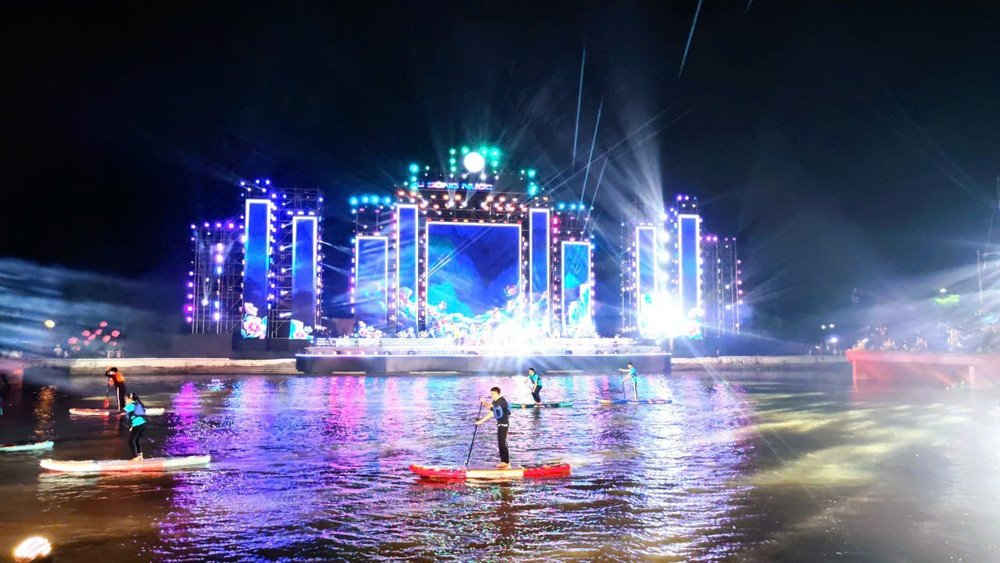Lễ hội Văn hóa Sông nước Cần Thơ lần thứ II năm 2026 có chủ đề "Cần Thơ - Khúc giao hòa sông nước". Ảnh: Phương Bằng. img-20260417-074400.jpg