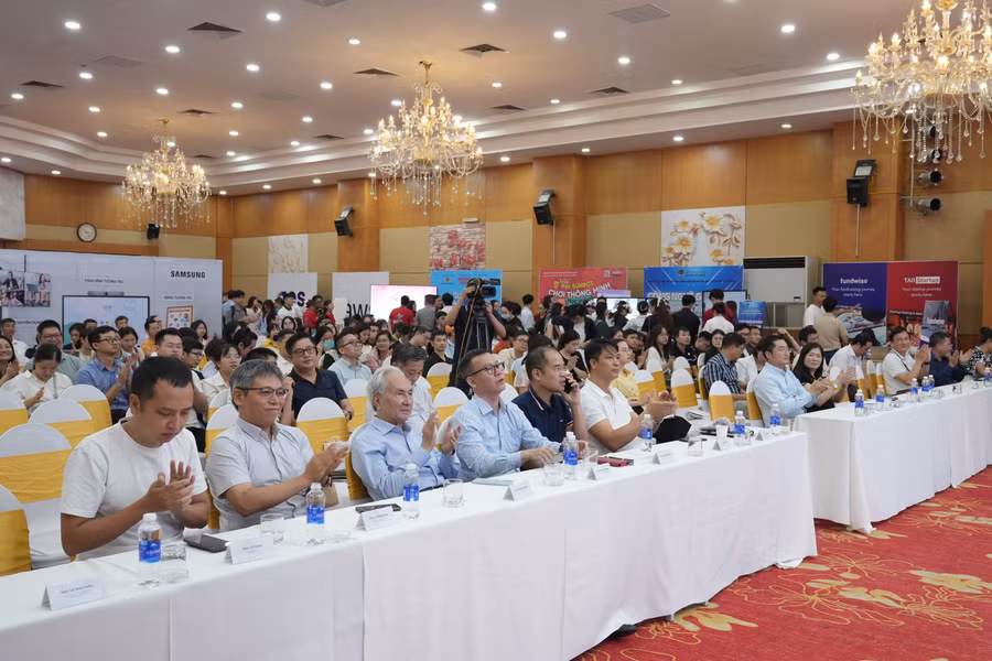 Vietnam EdTech Expo là hoạt động thường niên thu hút đông đảo đại biểu, chuyên gia và khách mời từ các cơ sở giáo dục, doanh nghiệp và tổ chức trong nước, quốc tế. dsc03593.jpg