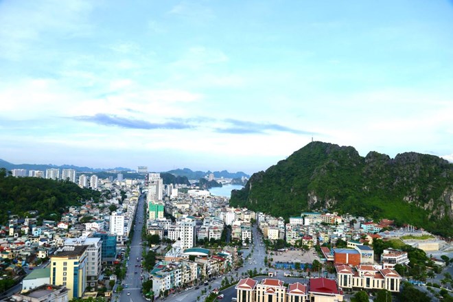 Quảng Ninh hỗ trợ 105 triệu đồng/tháng/1 xe buýt đưa đón học sinh