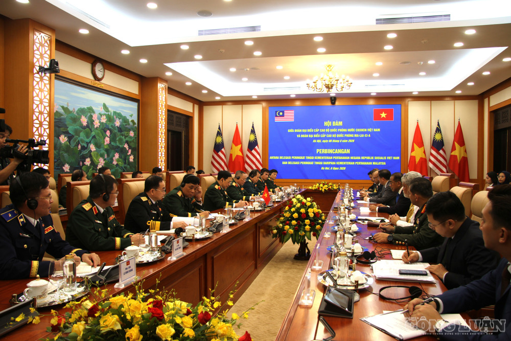 Quang cảnh hội đàm. clo_br_img-0317.jpg