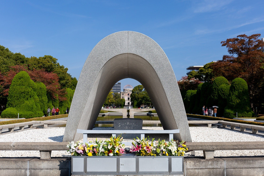 Công viên Tưởng niệm Hòa bình Hiroshima, nơi tưởng nhớ những nạn nhân trực tiếp và gián tiếp của quả bom nguyên tử ném xuống thành phố này năm 1945. Ảnh: Wikipedia anh-2a.jpg