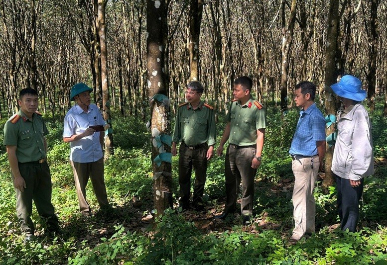 Quy định về nguyên tắc kết hợp an ninh với kinh tế - xã hội. Ảnh: VGP Quy định về nguyên tắc kết hợp an ninh với kinh tế - xã hội. Ảnh: VGP