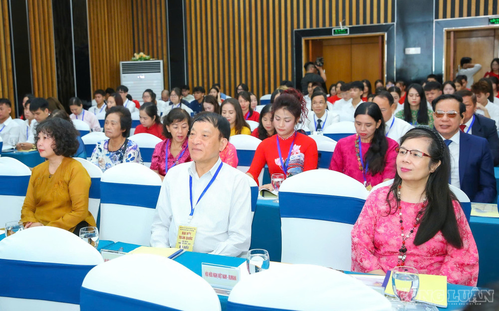 Các đại biểu tham dự Đại hội đại biểu toàn quốc Hội Hữu nghị Việt Nam - Tây Ban Nha lần thứ IV. clo_br_2aoboqqhqb7w3at0iu9ywdyfym2toxpbpd3dkbni.jpg