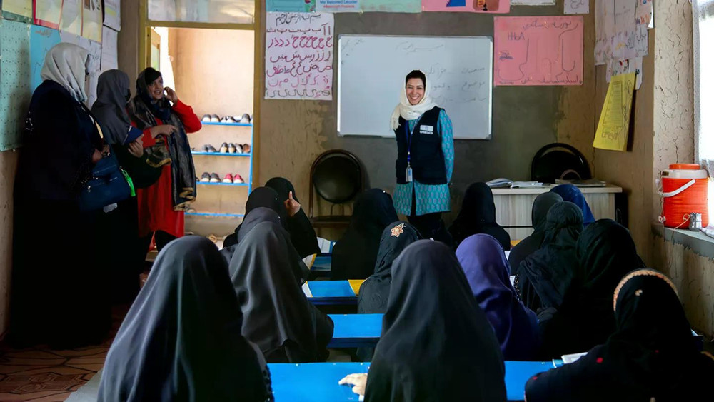 women-school-afghanistanjpg.jpg