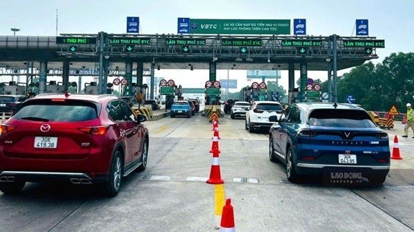VETC, Viettel Money dừng kế hoạch thu phí ví điện tử và tiếng nói của người tiêu dùng