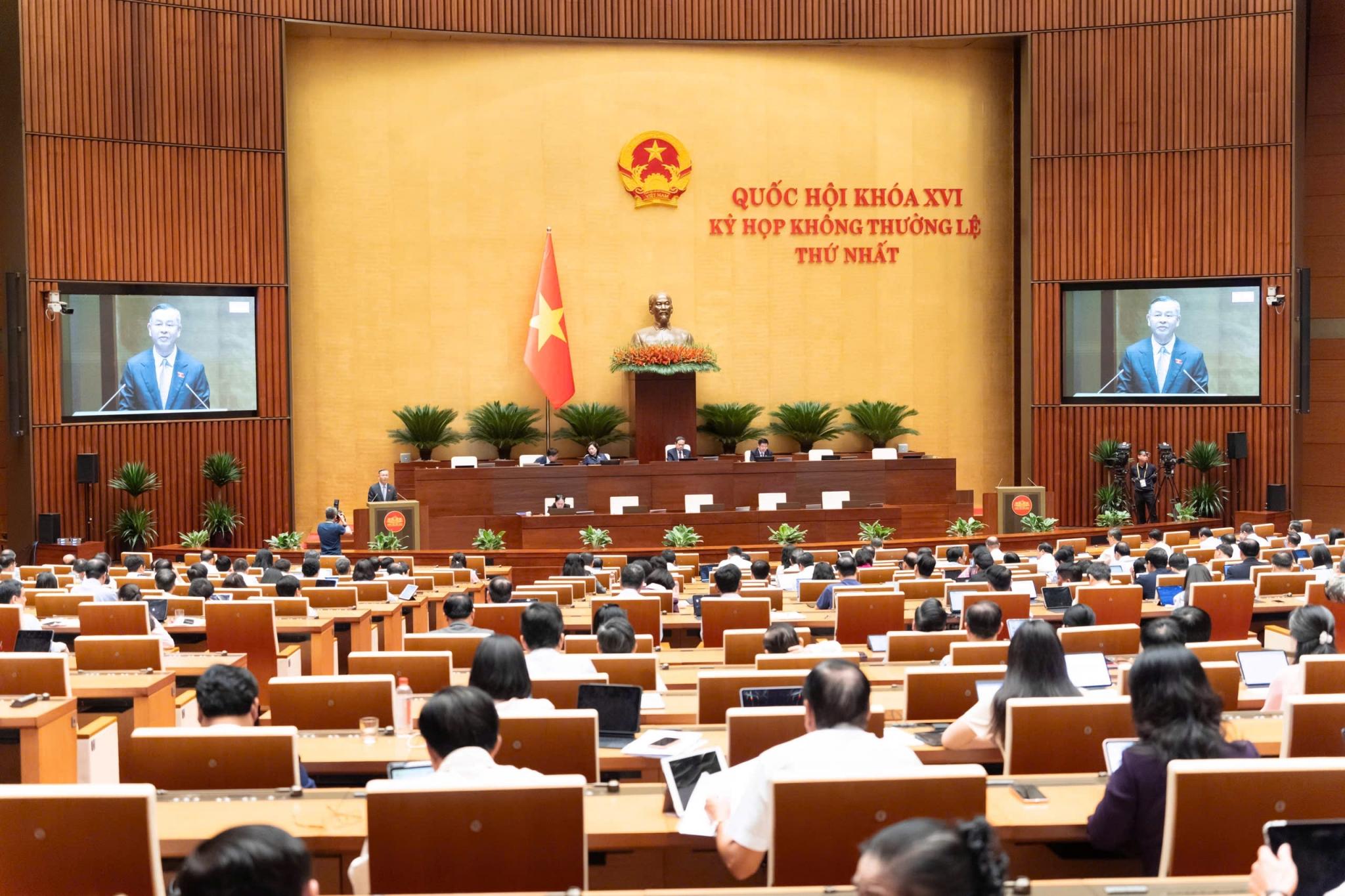 Trình Quốc hội giảm 30% thuế thu nhập cá nhân, doanh nghiệp trong 2 năm