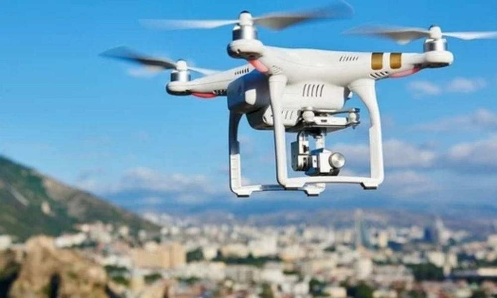 Giao Công an Hà Nội tổng rà soát, xử lý nghiêm người chơi flycam xâm nhập vùng cấm bay. Ảnh minh họa. IT 1000034022.jpg