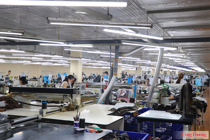 Tiết kiệm năng lượng đang trở thành giải pháp quan trọng giúp ngành dệt may giảm chi phí, nâng cao hiệu quả sản xuất.